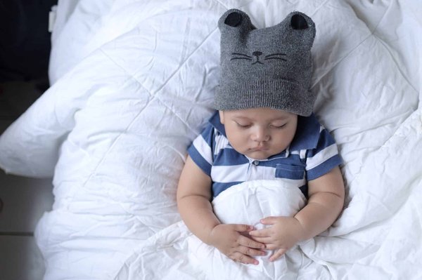 Guide complet sur les couches de nuit pour bébé : Que faut-il retenir ?
